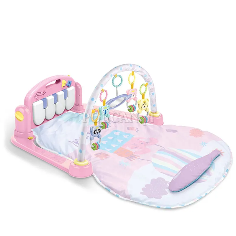 Mata dla niemowląt z zawieszkami i pianinkiem zwierzątka różowa HE0618